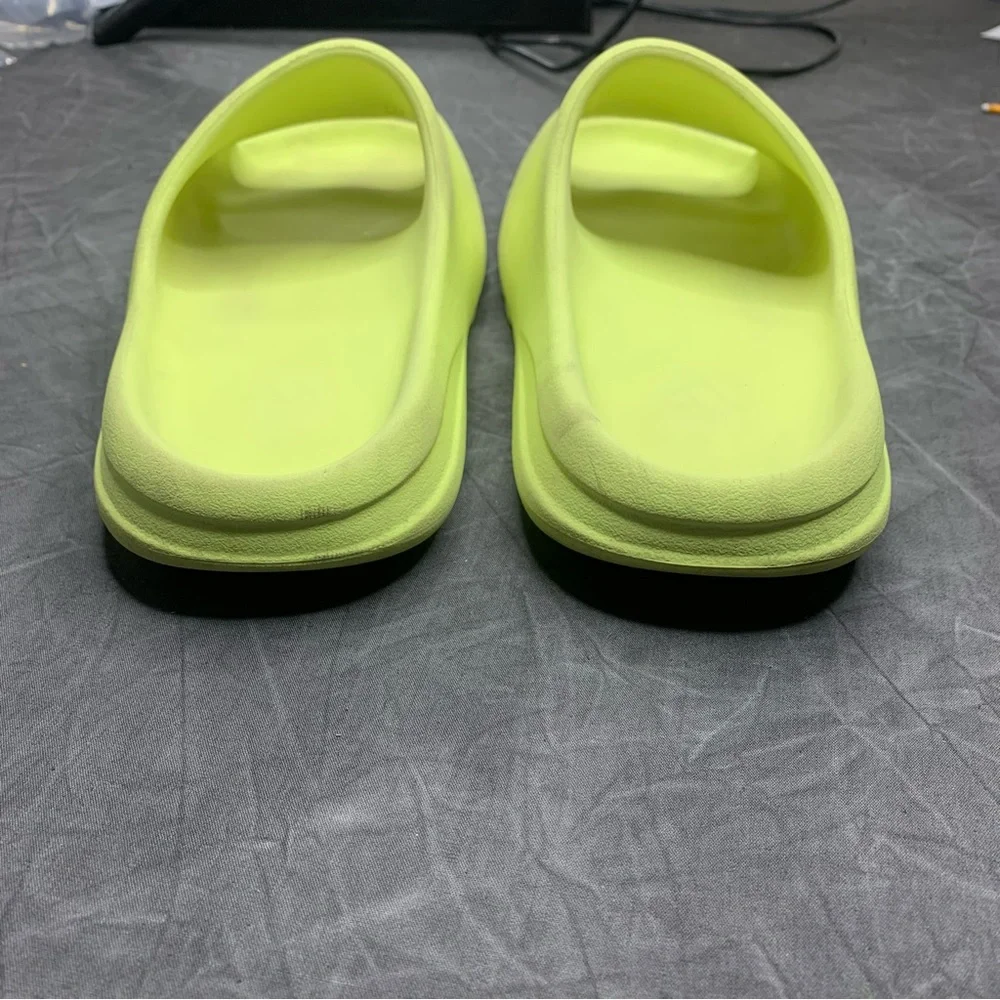 Adidas Yeezy Slides “Glow Green” - Picture 3 of 8